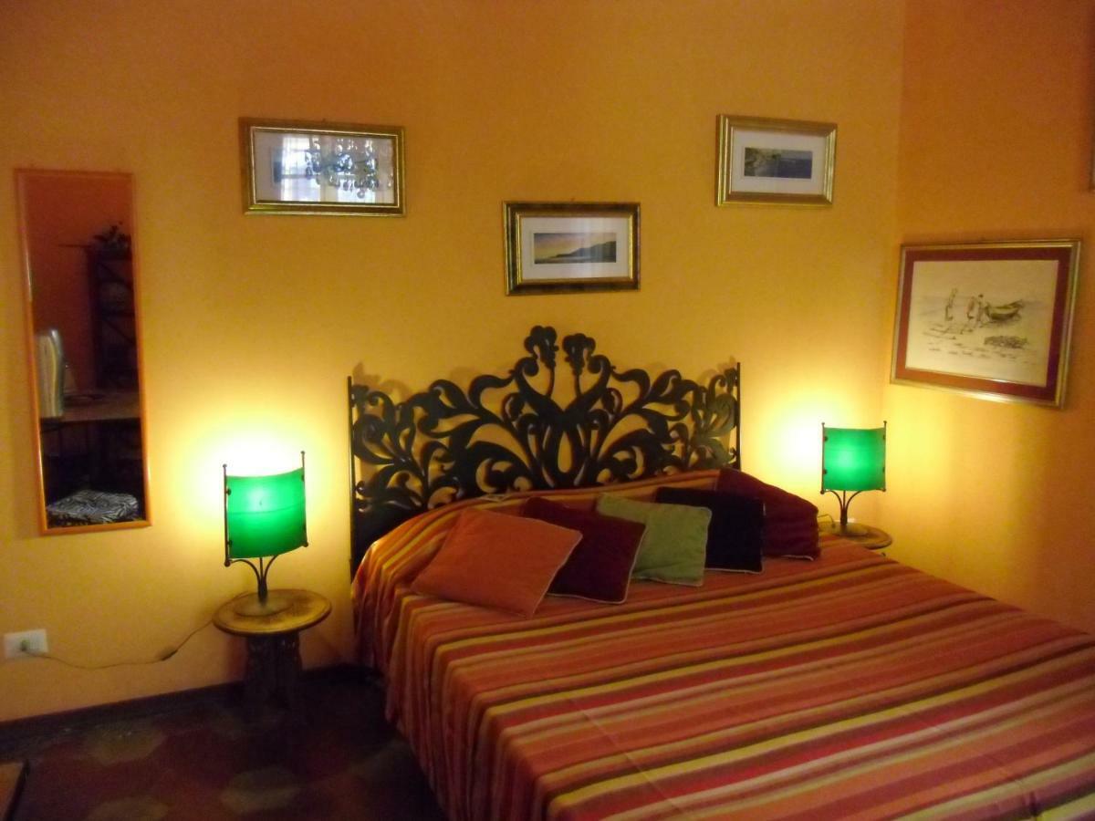 Anirbas Bed & Breakfast Реджо ди Калабрия Стая снимка